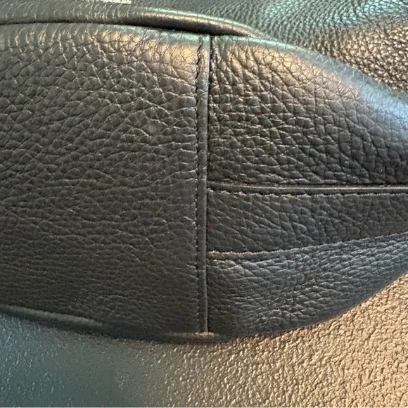 Gianni Notaro Black Pebbled Leather Crescent Bag‎ Handle Crossbody Bag - Picture 9 of 13